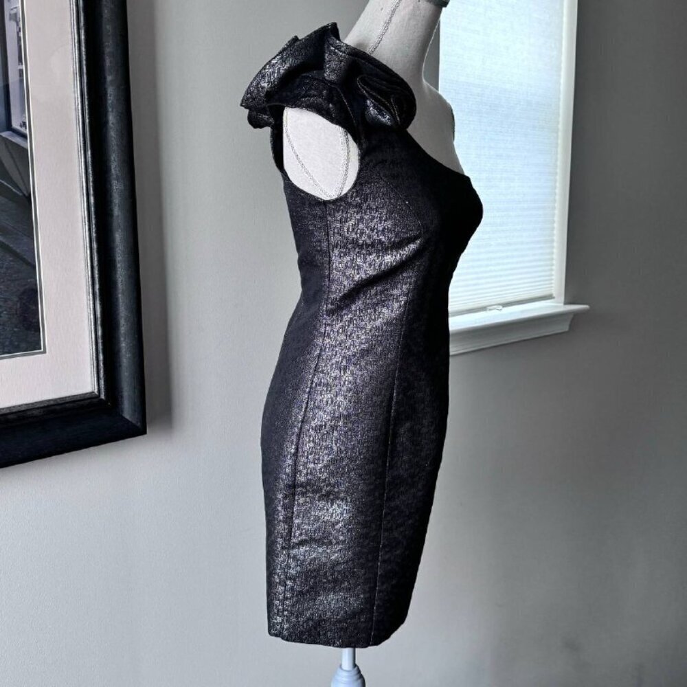 NWOT! H&M Stunning One Shoulder Silver Party Dress - Size 6 - Picture 3 of 7